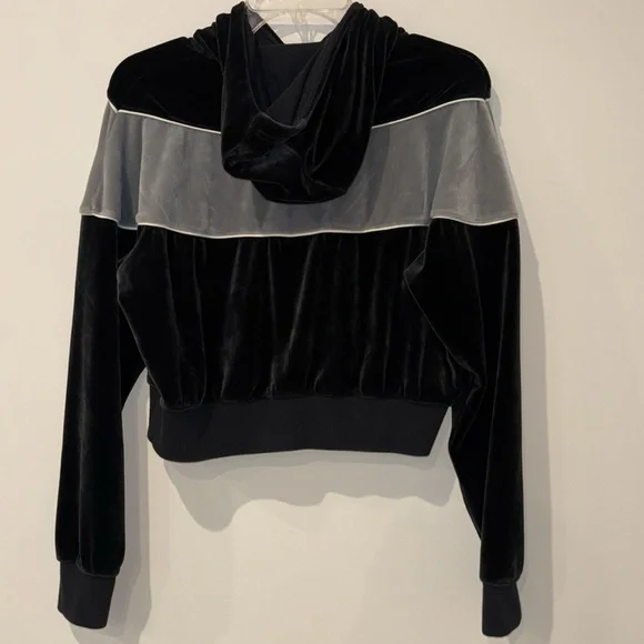 Y2K Nike‎ Velour Hoodie - Picture 3 of 5